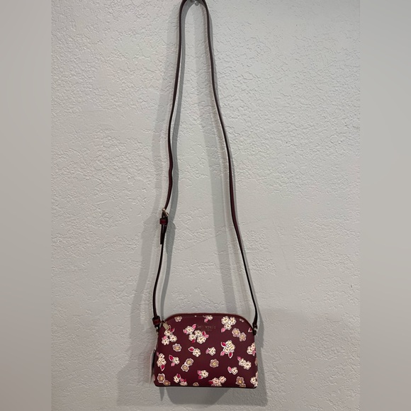 kate spade Handbags - NWT Kate Spade New York |SMALL Dome Crossbody